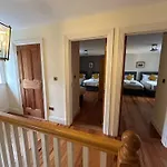 7 Clos Na Feirme Four Bedroom House With Hot Tub * Galway