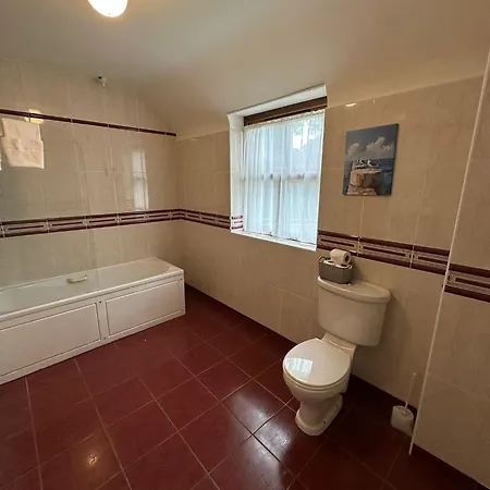 Feriehus 7 Clos Na Feirme Four Bedroom House With Hot Tub Galway