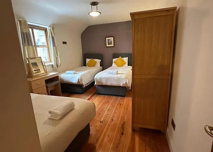 7 Clos Na Feirme Four Bedroom House With Hot Tub Сasa de vacaciones Galway