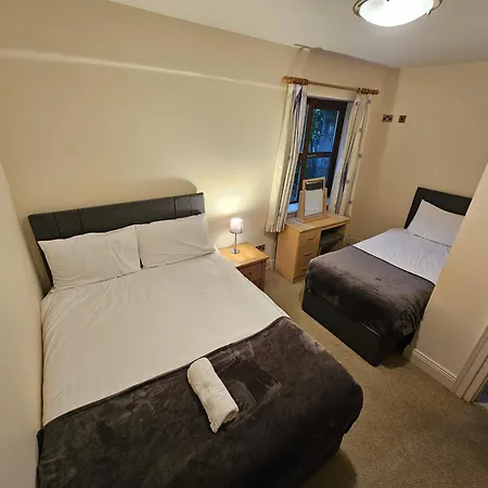 7 Clos Na Feirme Four Bedroom House With Hot Tub